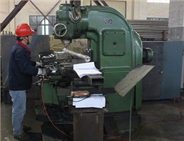 ������е