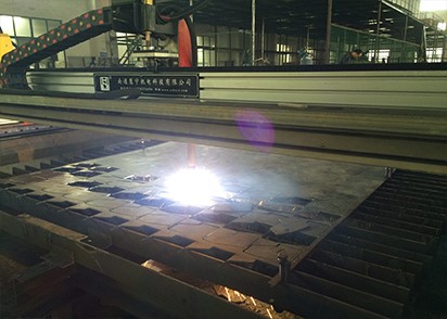 �������и��